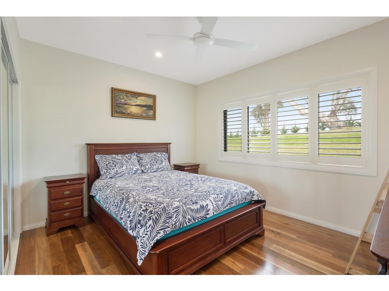 1 Newlyns Place, Bega NSW 2550