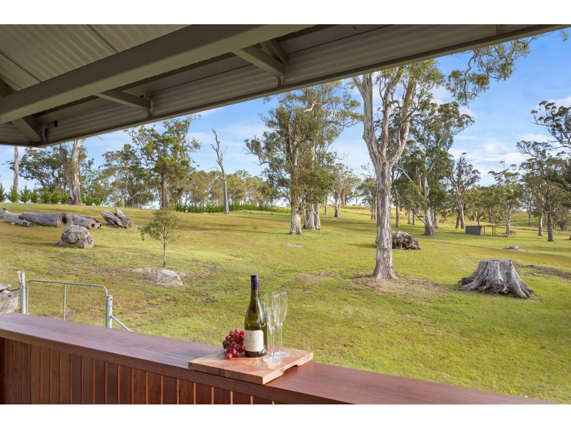 1 Newlyns Place, Bega NSW 2550