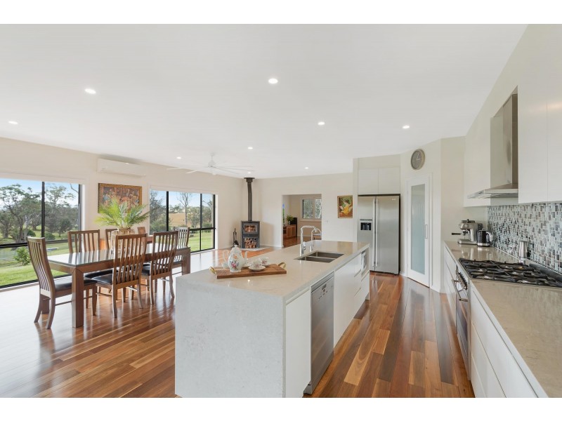 1 Newlyns Place, Bega NSW 2550