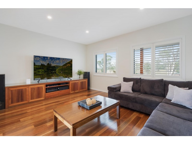 1 Newlyns Place, Bega NSW 2550