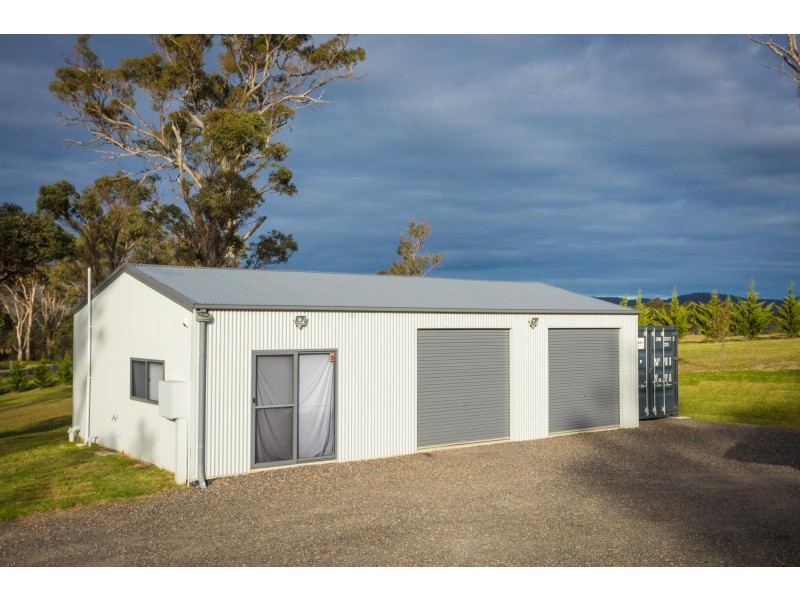 1 Newlyns Place, Bega NSW 2550