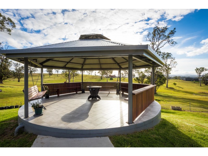 1 Newlyns Place, Bega NSW 2550