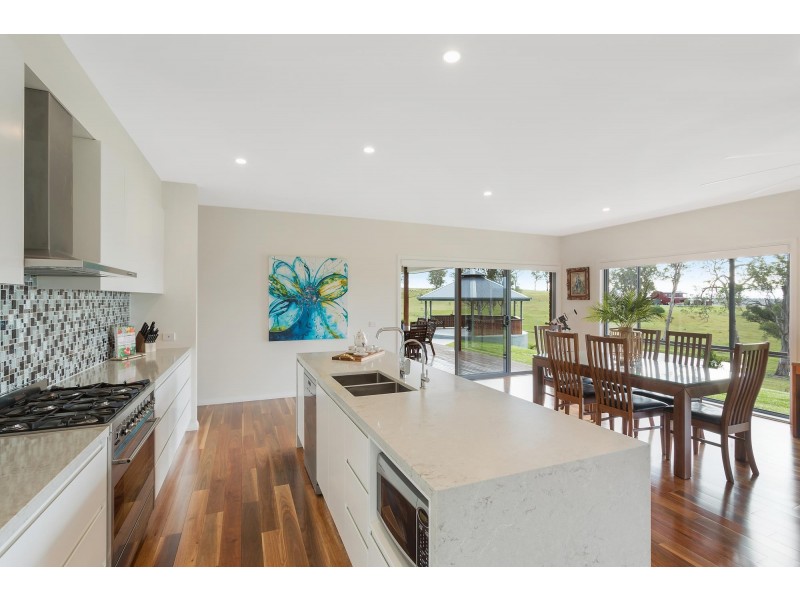 1 Newlyns Place, Bega NSW 2550