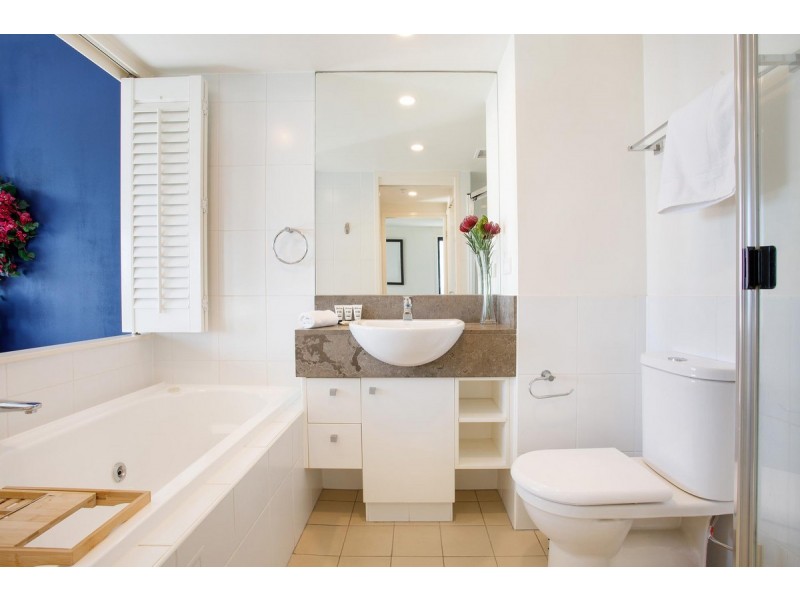 1 Newlyns Place, Bega NSW 2550