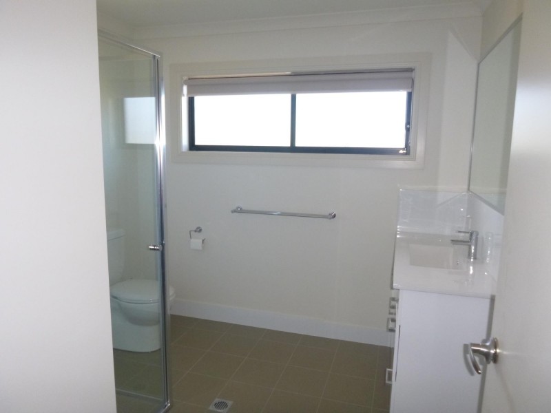 5B Thawa Close, Bega NSW 2550
