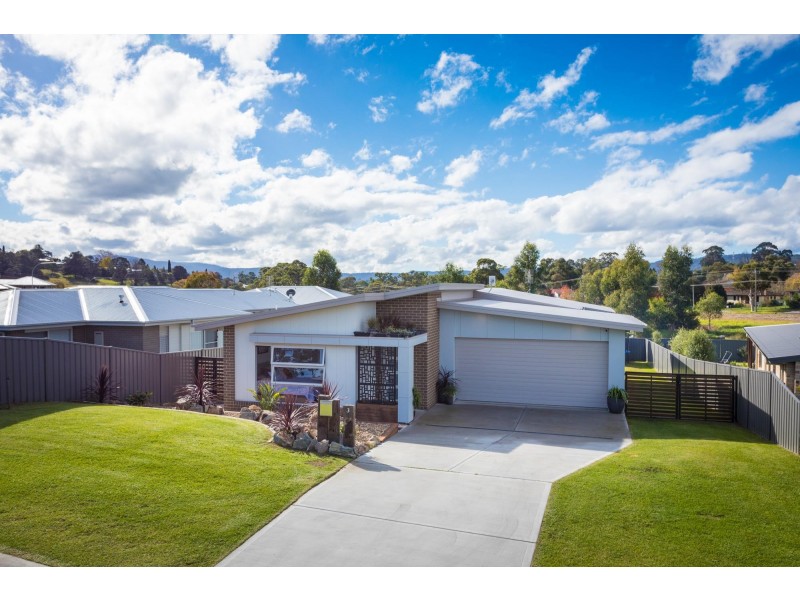 3 Wumbara Close, Bega NSW 2550