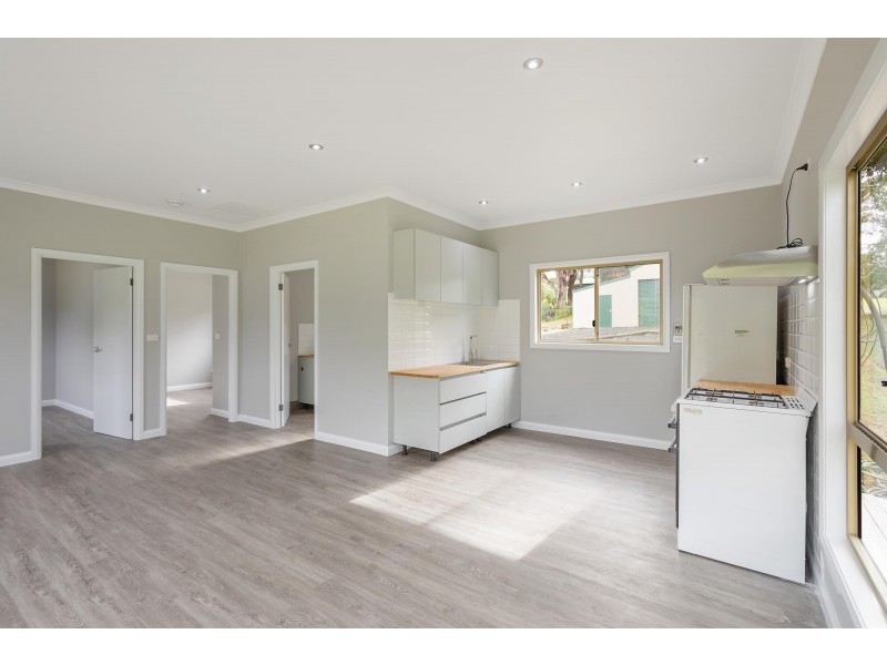 11 Tarlinton Street, Cobargo NSW 2550