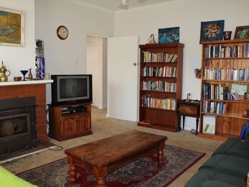 20 Little Church Street, Bega NSW 2550