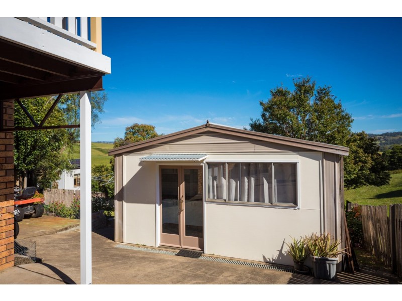 25 Mecklenberg Street, Bega NSW 2550