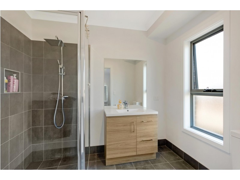 12 Rawlinson Street, Bega NSW 2550