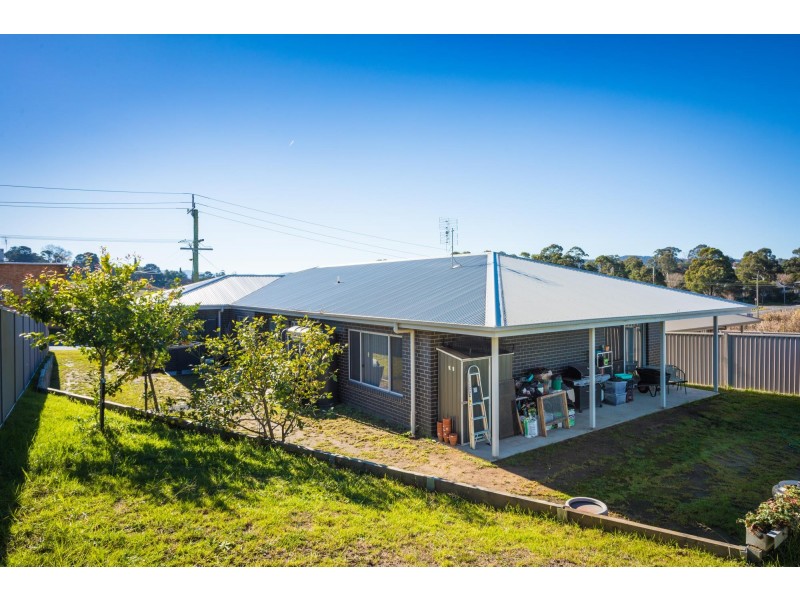12 Rawlinson Street, Bega NSW 2550