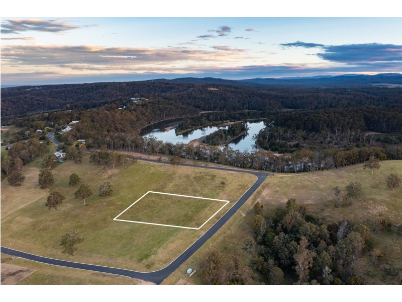 4 Riverine Drive, Tathra NSW 2550