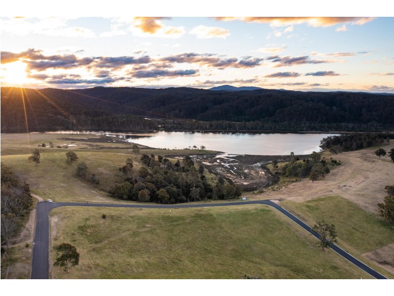 4 Riverine Drive, Tathra NSW 2550