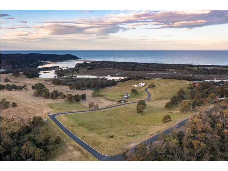 4 Riverine Drive, Tathra NSW 2550