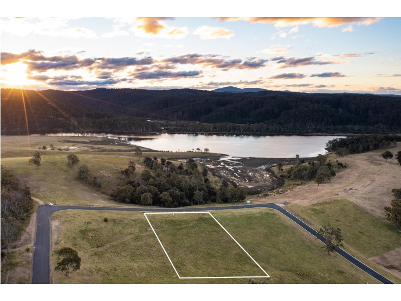 4 Riverine Drive, Tathra NSW 2550