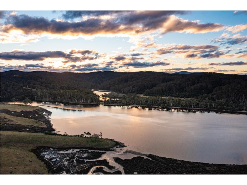 4 Riverine Drive, Tathra NSW 2550