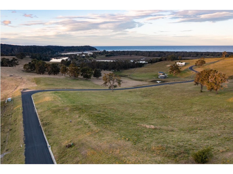 4 Riverine Drive, Tathra NSW 2550