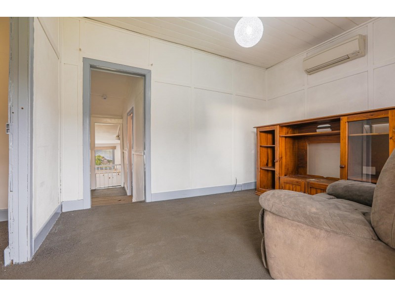 54 Valley Street, Bega NSW 2550