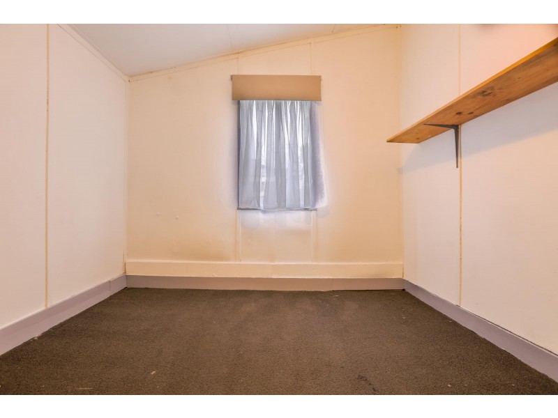 54 Valley Street, Bega NSW 2550