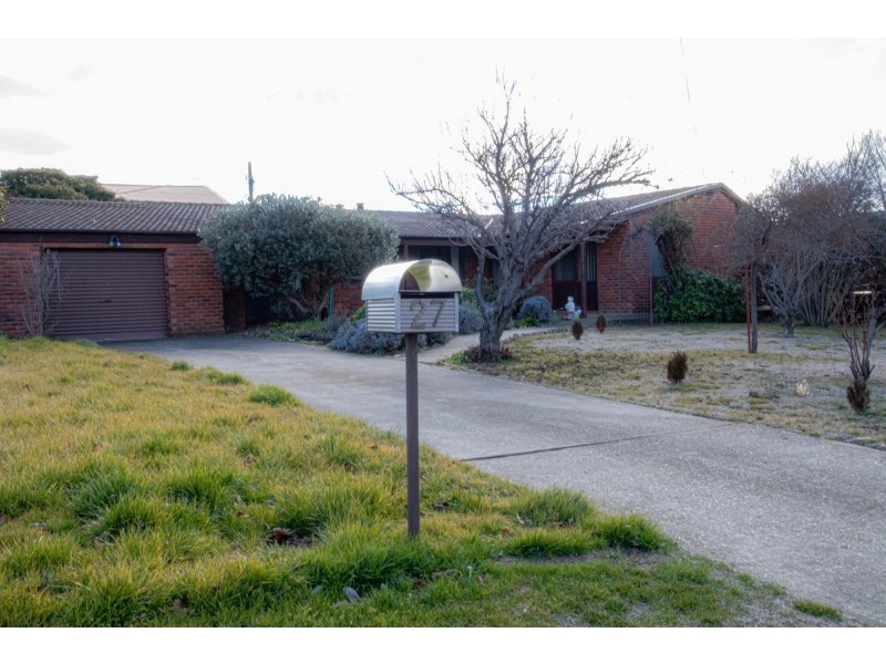 27 Albert Street, Cooma NSW 2630
