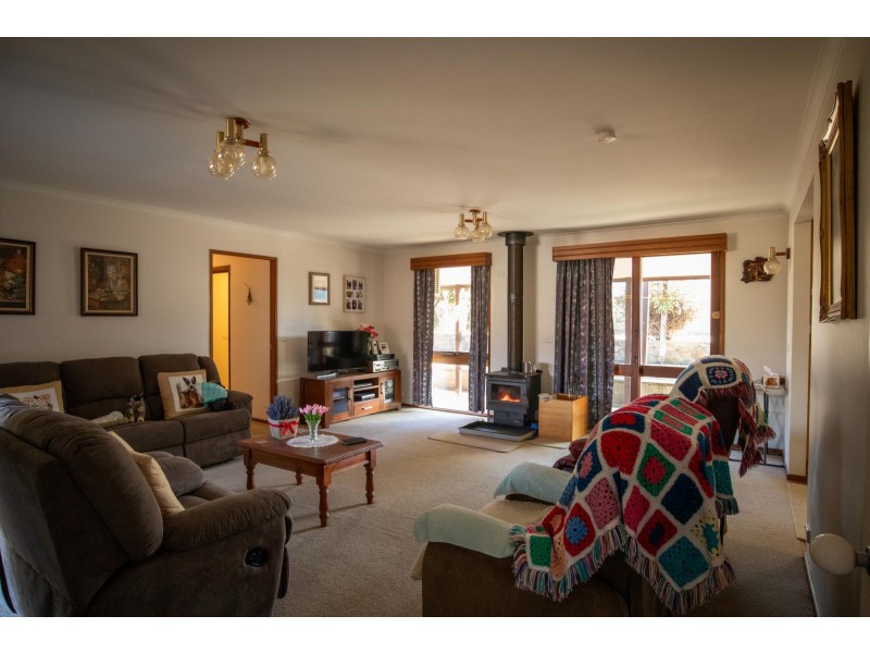 27 Albert Street, Cooma NSW 2630