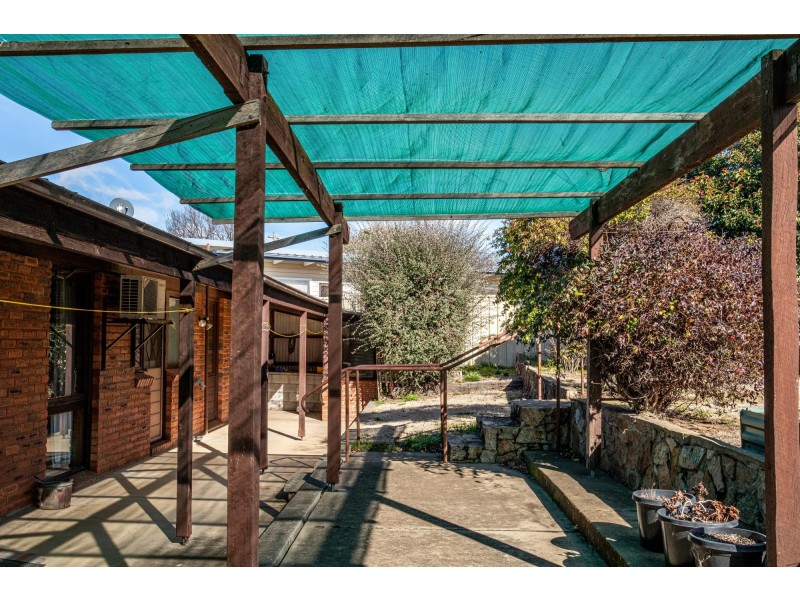 27 Albert Street, Cooma NSW 2630