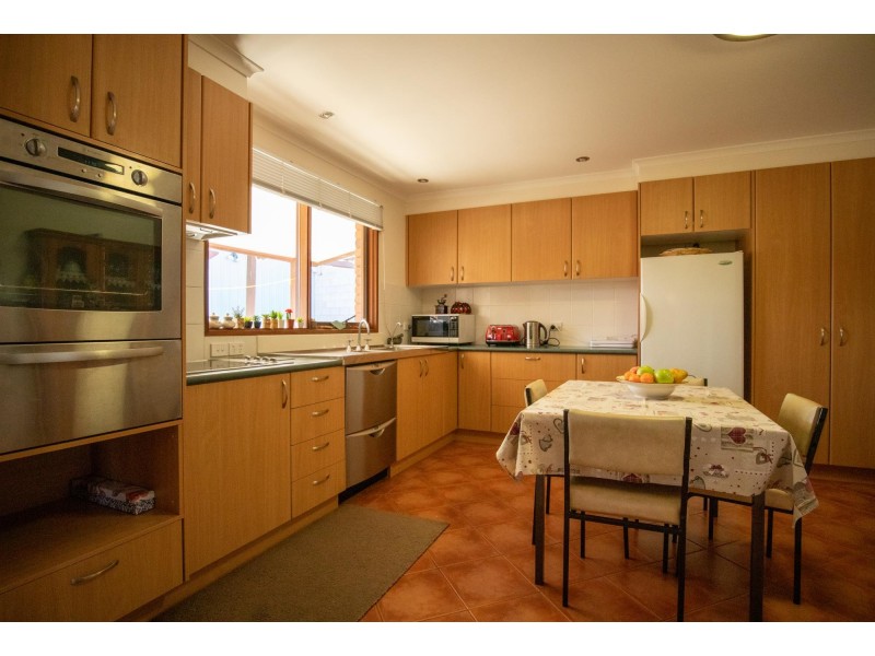 27 Albert Street, Cooma NSW 2630