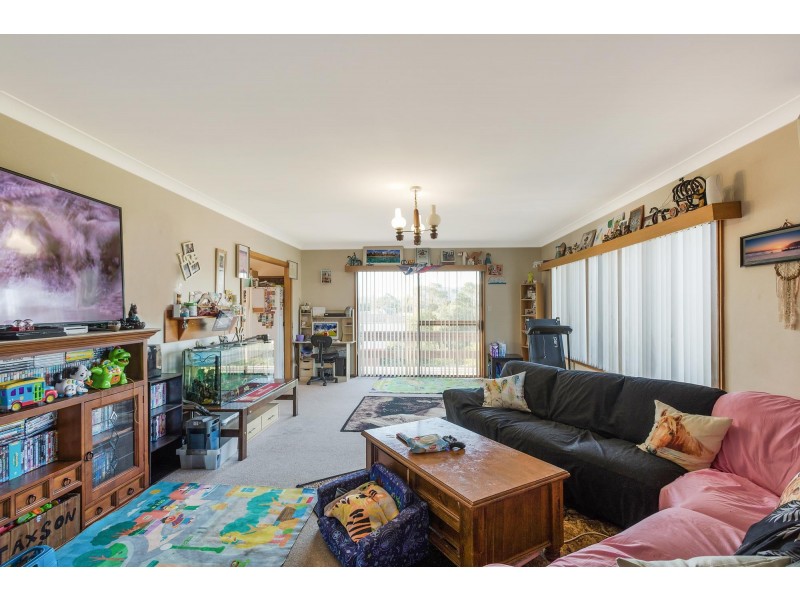 61 Valley Street, Bega NSW 2550