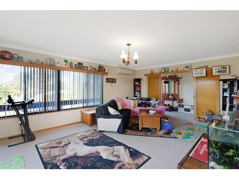 61 Valley Street, Bega NSW 2550