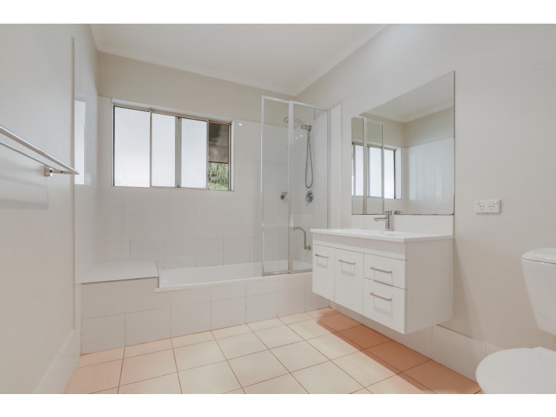 90 McGregors Road, Bega NSW 2550