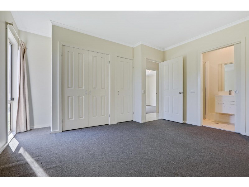 90 McGregors Road, Bega NSW 2550