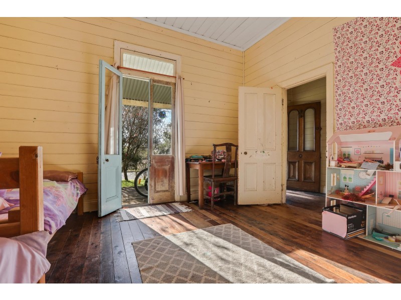 37 Princess Highway, Cobargo NSW 2550