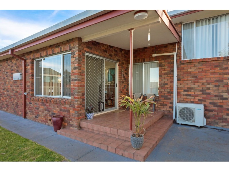 28 Glebe Avenue, Bega NSW 2550