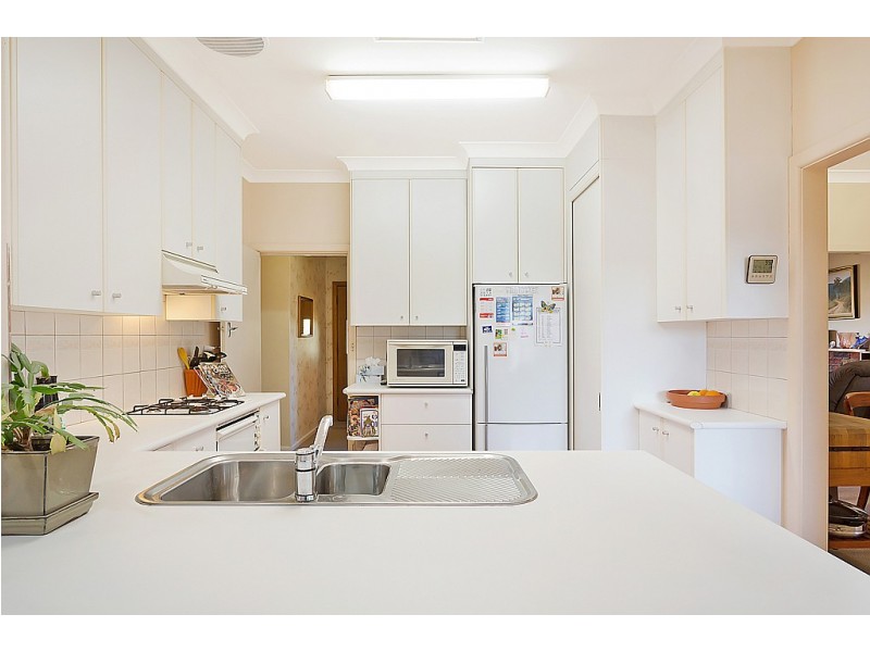 28 Glebe Avenue, Bega NSW 2550
