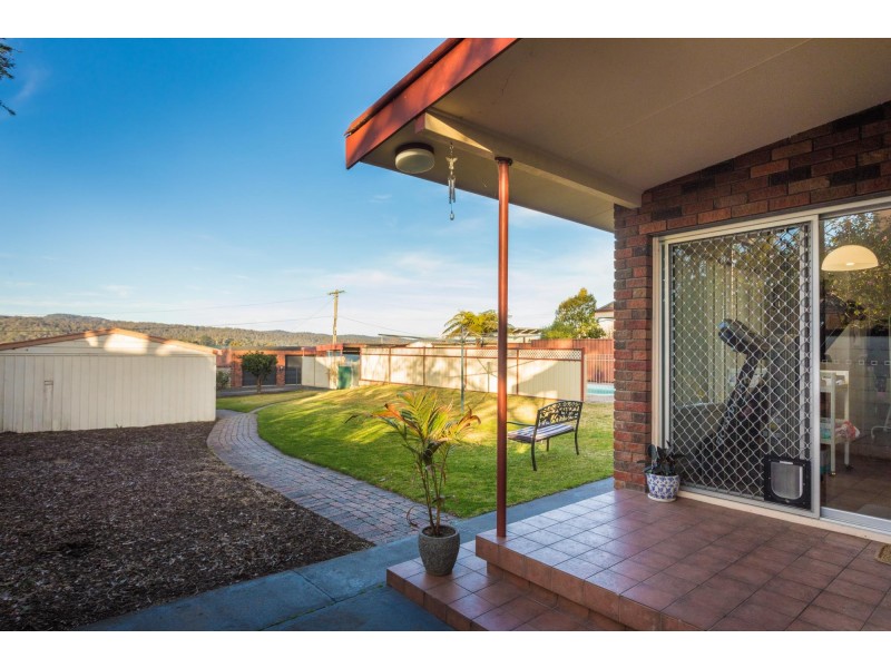 28 Glebe Avenue, Bega NSW 2550