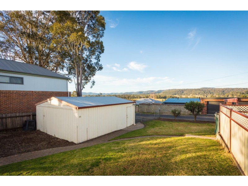 28 Glebe Avenue, Bega NSW 2550