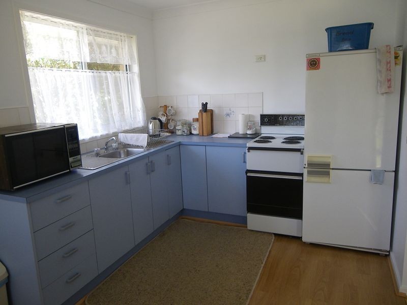 96 Ravenswood Street, Bega NSW 2550