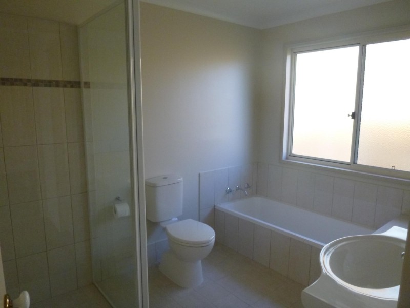 1/3 Gillespie Street, Cobargo NSW 2550