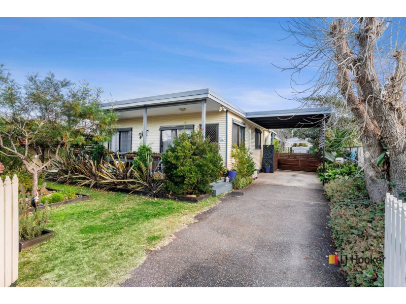 11 Millbank Way, Bega NSW 2550