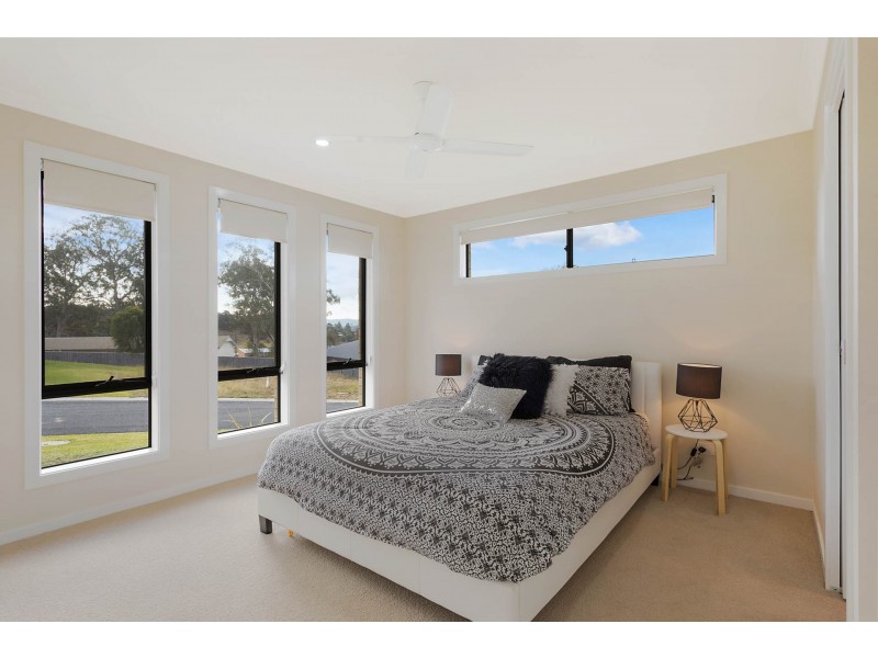 11 Millbank Way, Bega NSW 2550