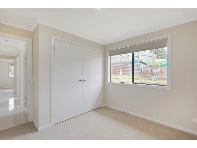 11 Millbank Place, Bega NSW 2550