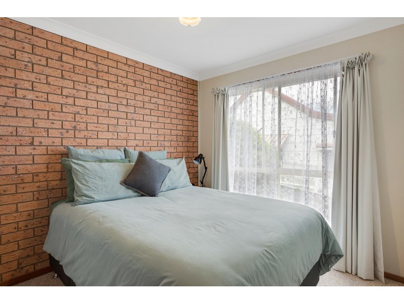 1/3-5 Eden Street, Bega NSW 2550