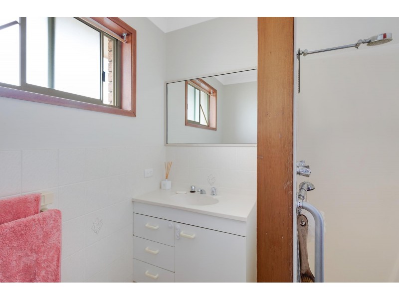 1/3-5 Eden Street, Bega NSW 2550