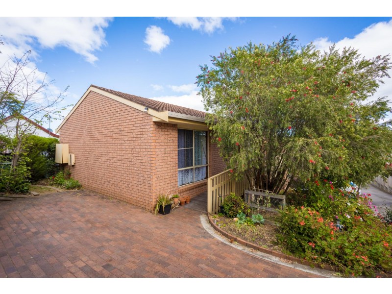 1/3-5 Eden Street, Bega NSW 2550