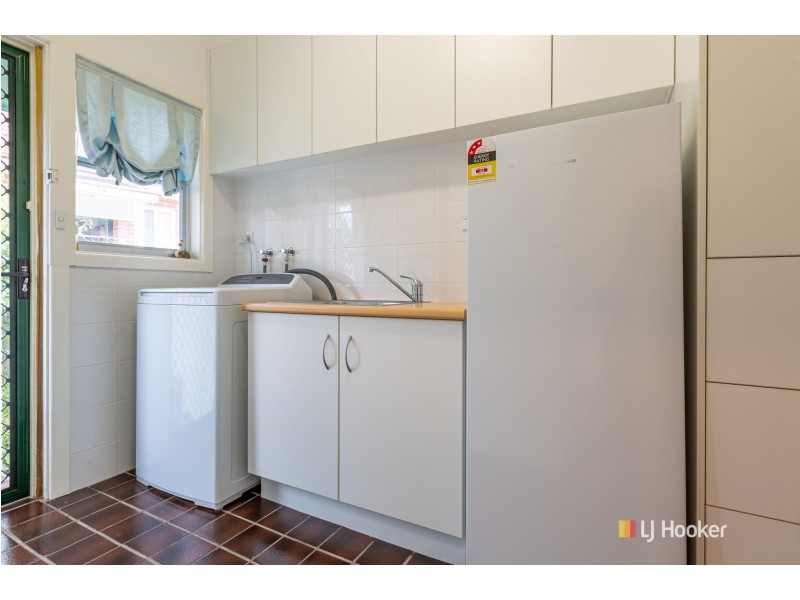 11 Watson Street, Bega NSW 2550