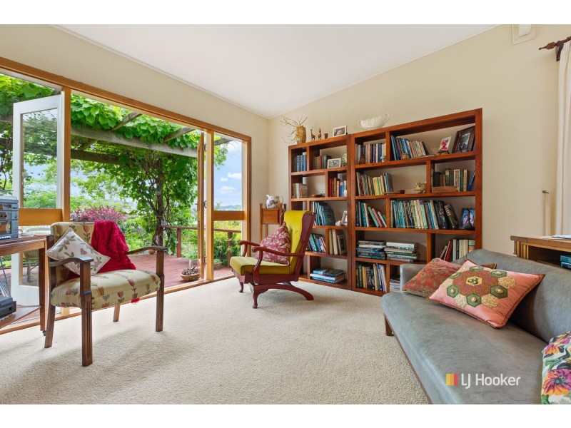 11 Watson Street, Bega NSW 2550