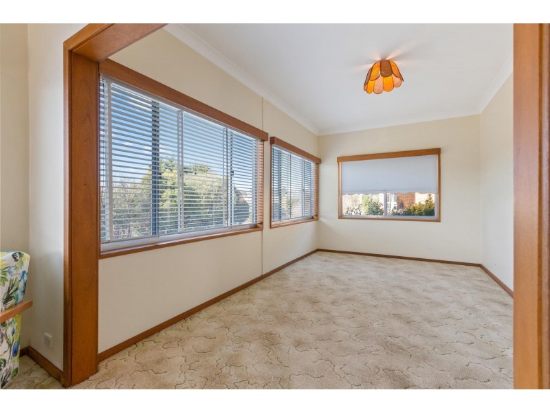 15 Dowling Street, Bega NSW 2550
