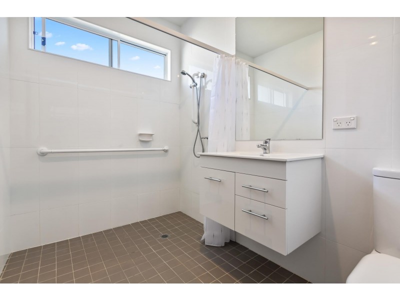 15 Dowling Street, Bega NSW 2550