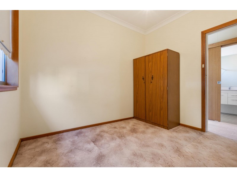 15 Dowling Street, Bega NSW 2550