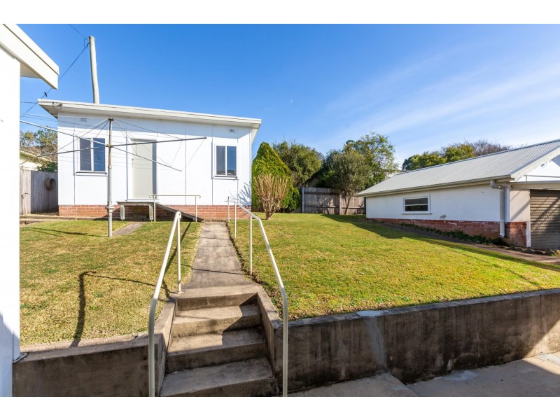 15 Dowling Street, Bega NSW 2550